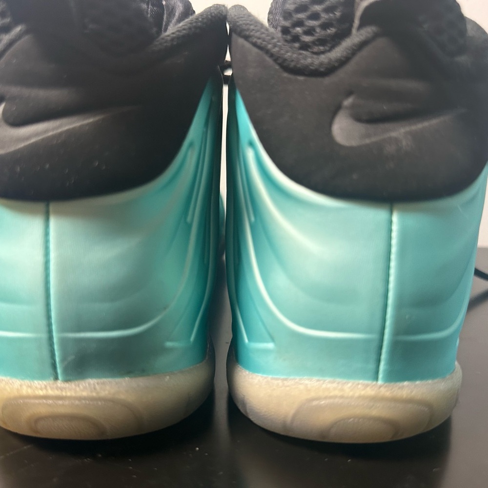 Nike Foamposite Pro GS Island Green sneakers in size 5.5Y - Preowned - Picture 15 of 16